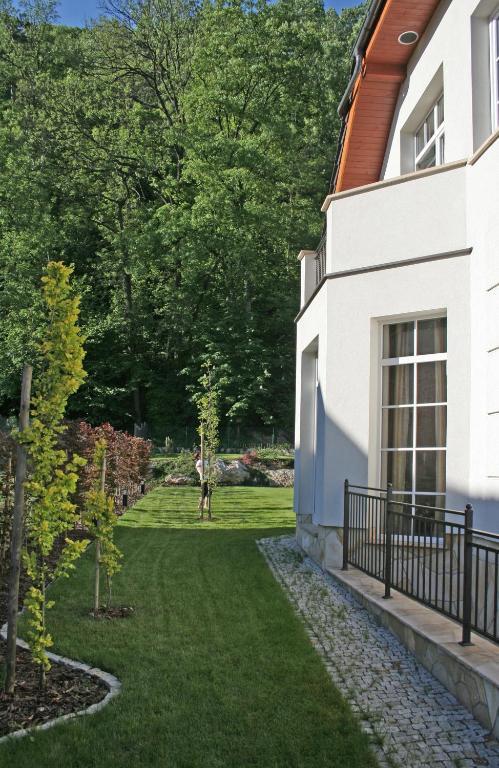 Villa Julia Краков Экстерьер фото